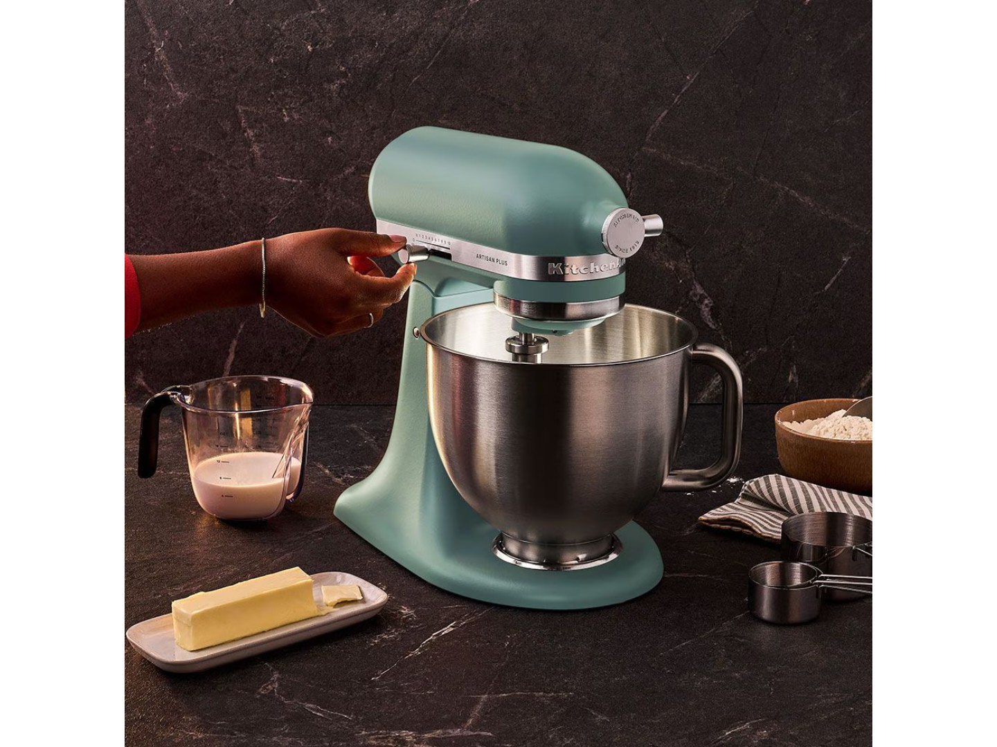 Планетарний міксер KitchenAid Artisan Plus 4.7 л (5KSM50PKVEMJ) — фото 5